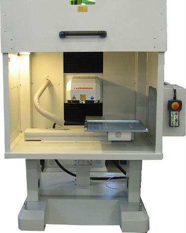 XY-Tisch in einem Gehäuse nach Kundenwunsch